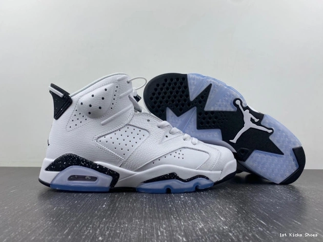 1st Kicks 6 Air Jordan Oreo Reverse CT8529-112 0819